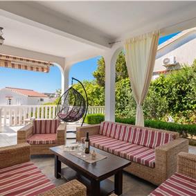 4 Bedroom Villa with Pool near Milna, Brac Island Sleeps 8 